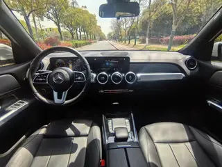 Mercedes-Benz GLB 2022 Second change GLB 200 Fashionable interior photo 7 Mercedes-Benz GLB 2022 Second change GLB 200 Fashionable interior photo 7