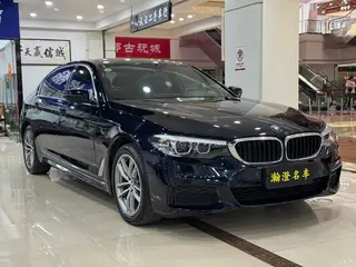 BMW 5 Series 2020 525Li M Спортивный костюм экстерьер фото 3
