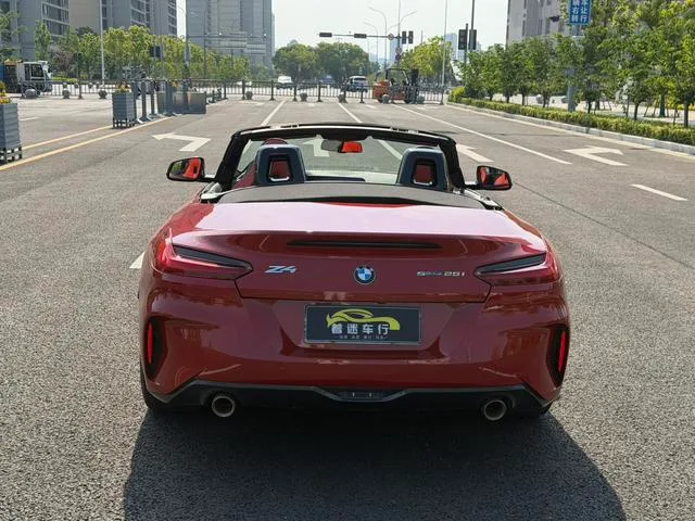BMW Z4 2019 sDrive 25i M Sports suit interior photo 7
