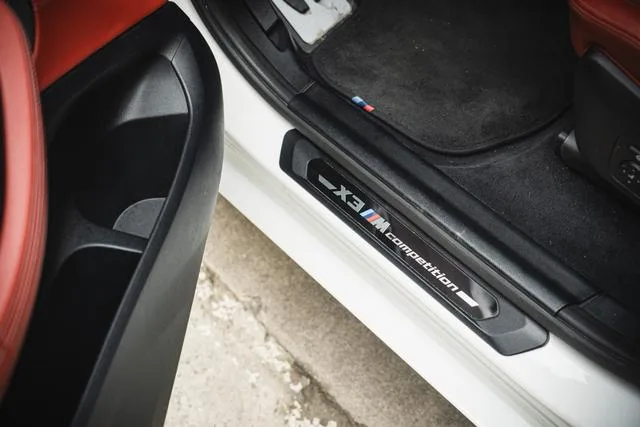 BMW X3 M 2019 X3 M Thunder Edition interior photo 9 BMW X3 M 2019 X3 M Thunder Edition interior photo 9