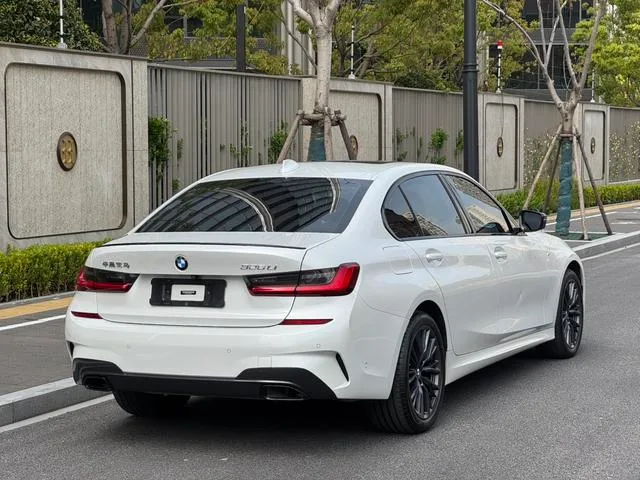 BMW 3 Series 2021 Restyling 325Li M Sports Night Suit exterior photo 3 BMW 3 Series 2021 Restyling 325Li M Sports Night Suit exterior photo 3