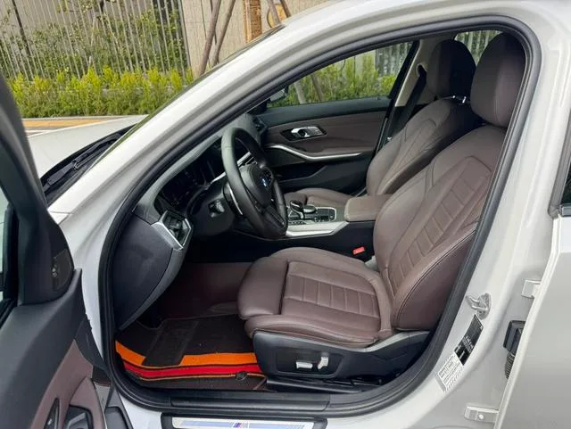BMW 3 Series 2021 Restyling 325Li M Sports Night Suit exterior photo 9 BMW 3 Series 2021 Restyling 325Li M Sports Night Suit exterior photo 9