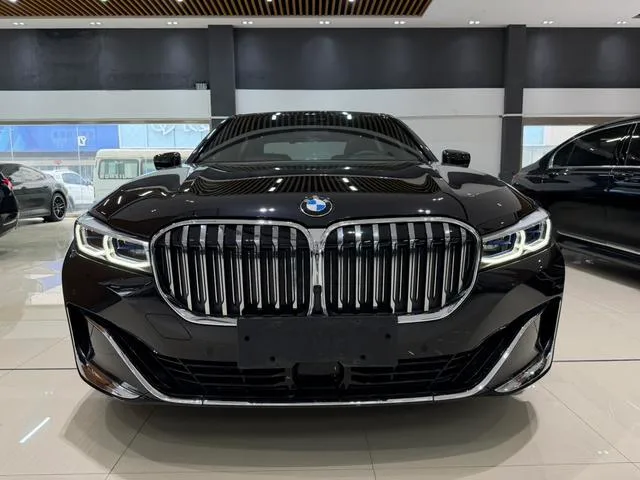 BMW 7 Series 2021 740Li xDrive Type administratif Ensemble de luxe extérieur photo 2 BMW 7 Series 2021 740Li xDrive Type administratif Ensemble de luxe extérieur photo 2