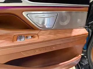 BMW 7 Series 2021 740Li xDrive Type administratif Ensemble de luxe extérieur photo 7 BMW 7 Series 2021 740Li xDrive Type administratif Ensemble de luxe extérieur photo 7