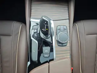 BMW 5 Series 2018 Mise à jour 530Li xDrive Ensemble de luxe intérieur photo 17