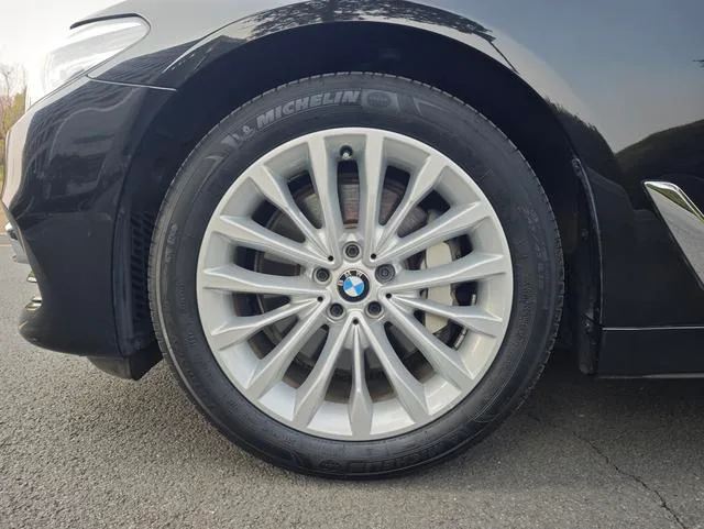 BMW 5 Series 2018 Mise à jour 530Li xDrive Ensemble de luxe intérieur photo 20