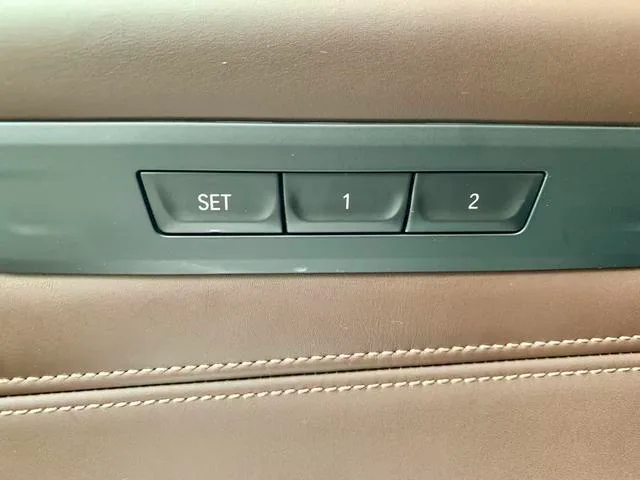 BMW 5 Series 2019 Restyling 530Li Premium Class Luxury Set interior photo 15