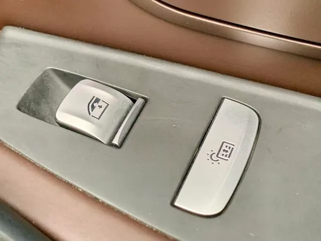 BMW 5 Series 2019 Restyling 530Li Premium Class Luxury Set interior photo 18