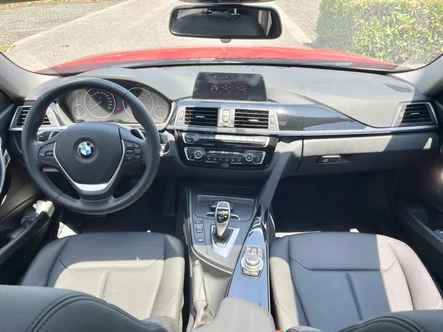 BMW 3 Series 2017 320Li M Спортивный интерьер фото 10
