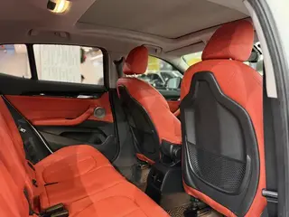 BMW X2 2021 sDrive25i Leading Type M Sports suit interior photo 11
