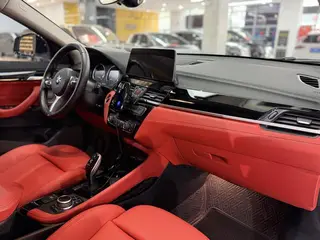BMW X2 2021 sDrive25i Leading Type M Sports suit interior photo 12