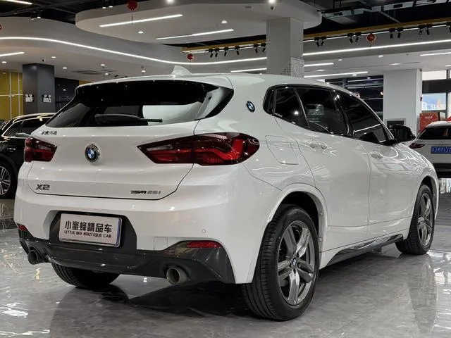 BMW X2 2021 sDrive25i Leading Type M Sports suit interior photo 15