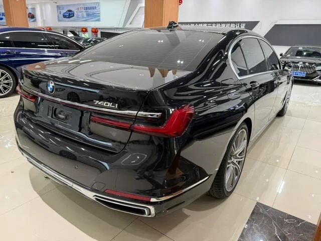 BMW 7 Series 2021 740Li xDrive Type administratif Ensemble de luxe intérieur photo 12 BMW 7 Series 2021 740Li xDrive Type administratif Ensemble de luxe intérieur photo 12