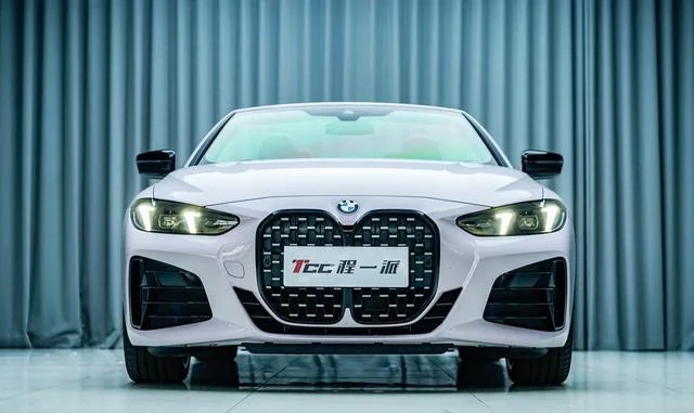 BMW 4 Series 2024 430i Convertible M Sports Night Suit exterior photo 2 BMW 4 Series 2024 430i Convertible M Sports Night Suit exterior photo 2