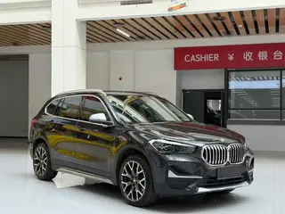 BMW X1 2021 xDrive25Li Premium Class exterior photo 3