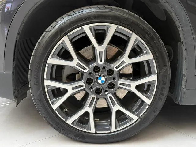 BMW X1 2021 xDrive25Li Premium Class exterior photo 8