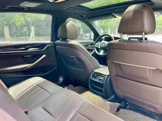 BMW 5 Series 2020 525Li M Sports suit interior photo 14
