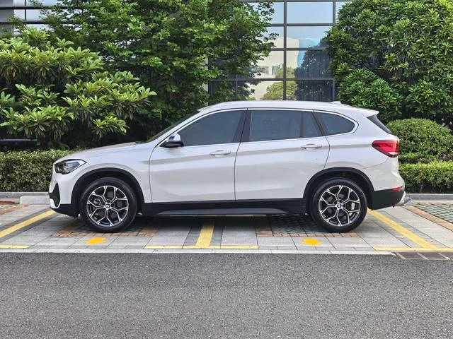 BMW X1 2021 sDrive25Li Leading Type exterior photo 2