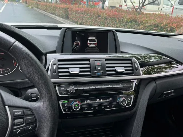 BMW 3 Series 2017 320Li Style tendance intérieur photo 12 BMW 3 Series 2017 320Li Style tendance intérieur photo 12