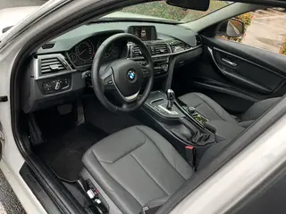 BMW 3 Series 2017 320Li Style tendance intérieur photo 14 BMW 3 Series 2017 320Li Style tendance intérieur photo 14