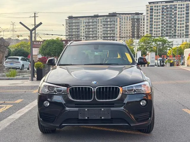 BMW X3 2016 sDrive20i exterior photo 2 BMW X3 2016 sDrive20i exterior photo 2