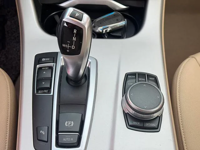 BMW X3 2016 sDrive20i interior photo 15 BMW X3 2016 sDrive20i interior photo 15