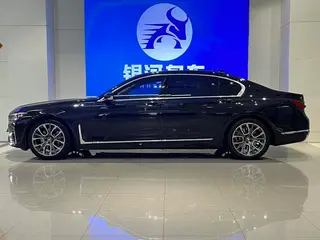 BMW 7 Series 2021 730Li Ensemble de luxe extérieur photo 4 BMW 7 Series 2021 730Li Ensemble de luxe extérieur photo 4