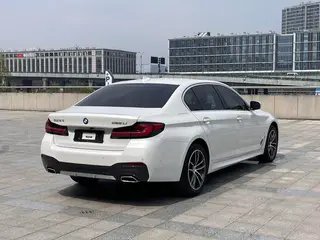 BMW 5 Series 2021 525Li M Sports suit interior photo 18