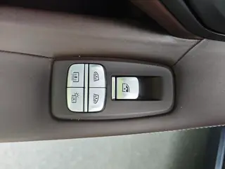 BMW 7 Series 2018 740Li Líder Traje de excelencia interior foto 20