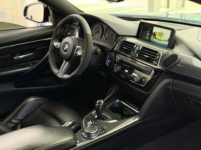 BMW M4 2014 M4 Coupe interior photo 14