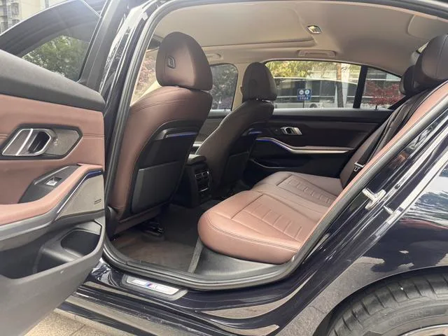 BMW 3 Series 2020 Restyling 325i M Sports Night Suit exterior photo 7
