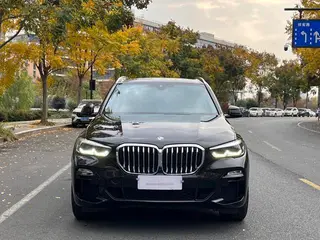 BMW X5 2019 xDrive30i M Sports suit exterior photo 5