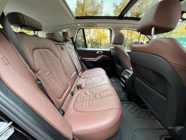 BMW X5 2019 xDrive30i M Sports suit exterior photo 9
