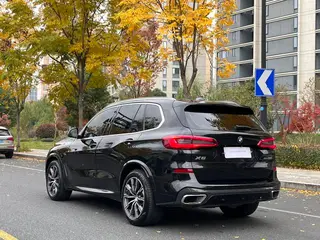 BMW X5 2019 xDrive30i M Sports suit interior photo 16