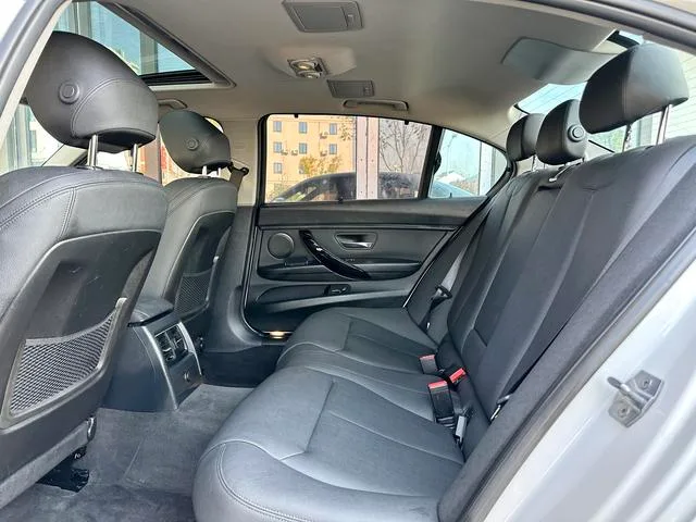 BMW 3 Series 2019 320Li Fashionable exterior photo 6