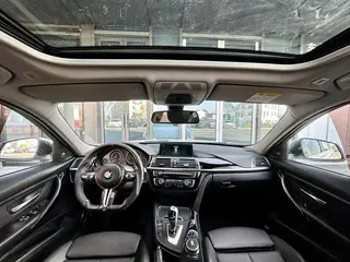 BMW 3 Series 2019 320Li Fashionable interior photo 8