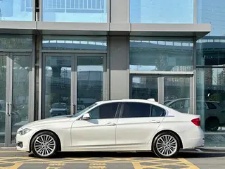 BMW 3 Series 2019 320Li Fashionable interior photo 13