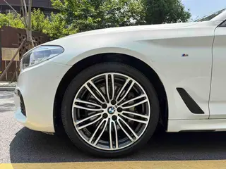 BMW 5 Series 2019 Restyling 530Li Premium Class M Sports suit exterior photo 4