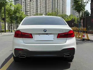 BMW 5 Series 2019 Restyling 530Li Premium Class M Sports suit interior photo 17