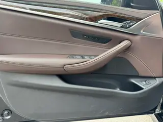 BMW 5 Series 2020 525Li Luxury Set exterior photo 6