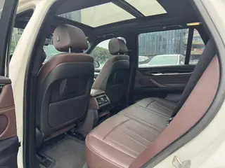 BMW X5 2018 xDrive35i M Modèle de luxe sportif extérieur photo 5 BMW X5 2018 xDrive35i M Modèle de luxe sportif extérieur photo 5