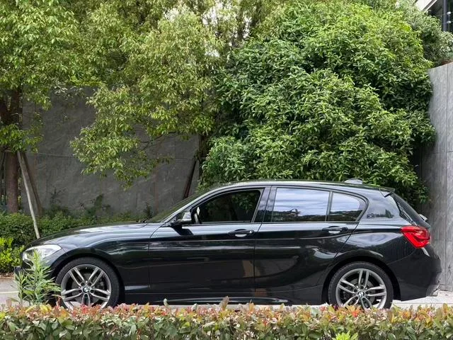 BMW 1 Series (Imported) 2018 125i M Sports suit exterior photo 3