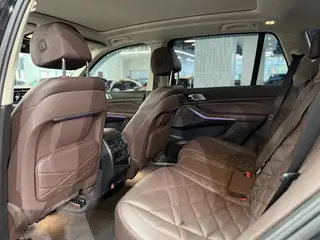 BMW X5 2022 Reforma xDrive 30Li M Conjunto deportivo interior foto 9