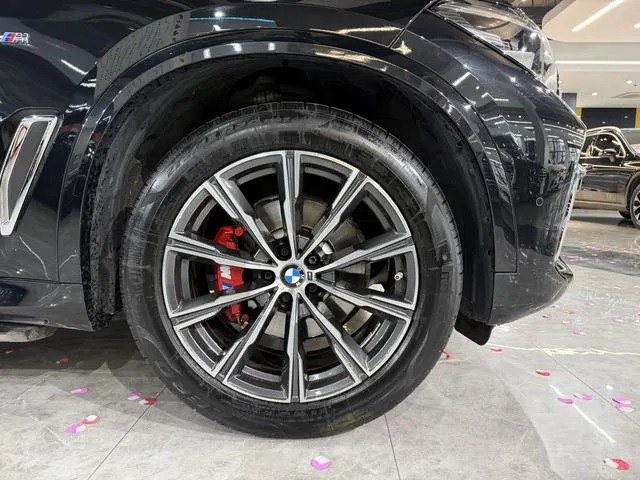 BMW X5 2022 Reforma xDrive 30Li M Conjunto deportivo interior foto 13