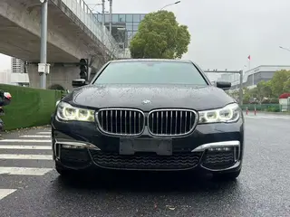 BMW 7 Series 2018 730Li Leader M Ensemble de sport extérieur photo 2