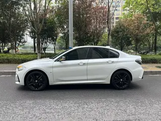 BMW 1 Series 2021 125i M Спортивные ночные издания экстерьер фото 4
