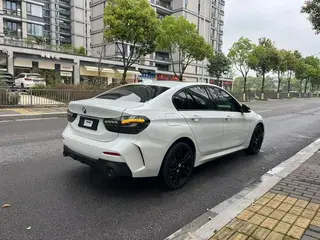 BMW 1 Series 2021 125i M Спортивные ночные издания интерьер фото 6