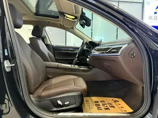 BMW 7 Series 2016 730Li Leading Type exterior photo 8 BMW 7 Series 2016 730Li Leading Type exterior photo 8