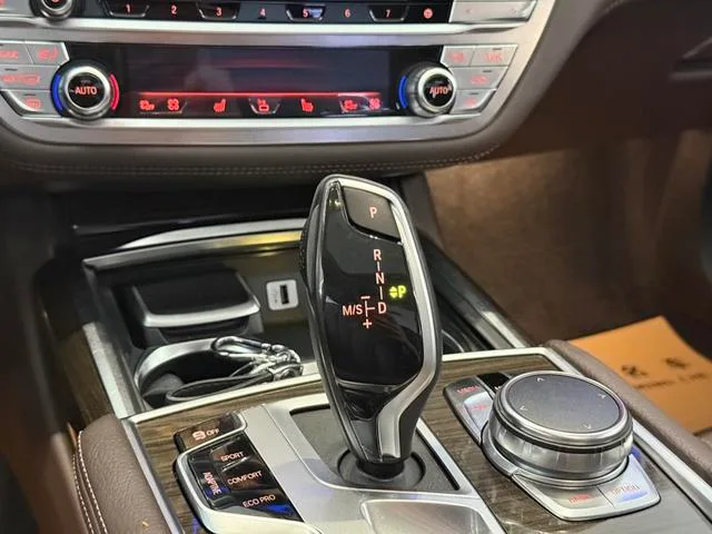 BMW 7 Series 2016 730Li Leading Type exterior photo 9 BMW 7 Series 2016 730Li Leading Type exterior photo 9