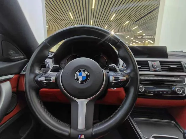 BMW 4 Series 2020 425i Gran Coupe M Sports Obsidian Night Edition interior photo 9